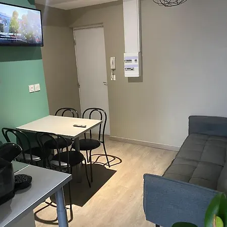 Appartement 4 - Hyper Centre - 1 A 4 Personnes Douai Exterior photo